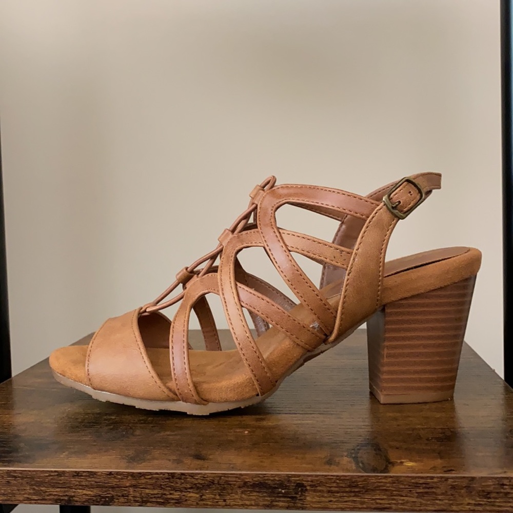 Easy Street Admire Block Heel Sandals